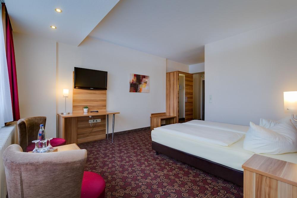 פרידריכרודה Ferien Hotel Rennsteigblick מראה חיצוני תמונה