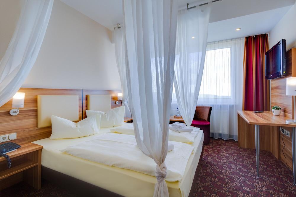 פרידריכרודה Ferien Hotel Rennsteigblick מראה חיצוני תמונה